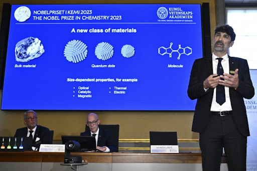 Troje naučnika dobitnici Nobelove nagrade za hemiju za 2023. za rad na kvantnim tačkama