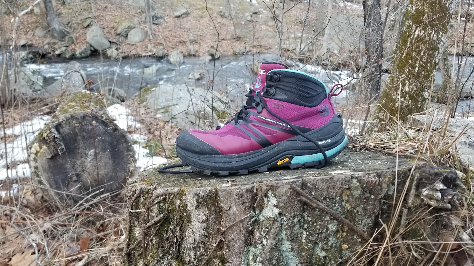 How to repair worn hiking boot eyelets - The Great Outdoors Stack