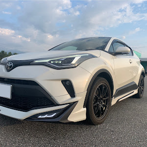 C-HR NGX50