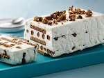 Frozen Chocolate Granola Cream Cake was pinched from <a href="http://www.bettycrocker.com/recipes/frozen-chocolate-granola-cream-cake/c66edb6e-9a14-4b49-a14c-84a424b44466" target="_blank">www.bettycrocker.com.</a>