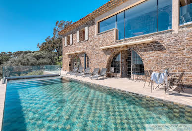 Property with pool 4