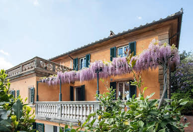 Villa with pool and garden 3