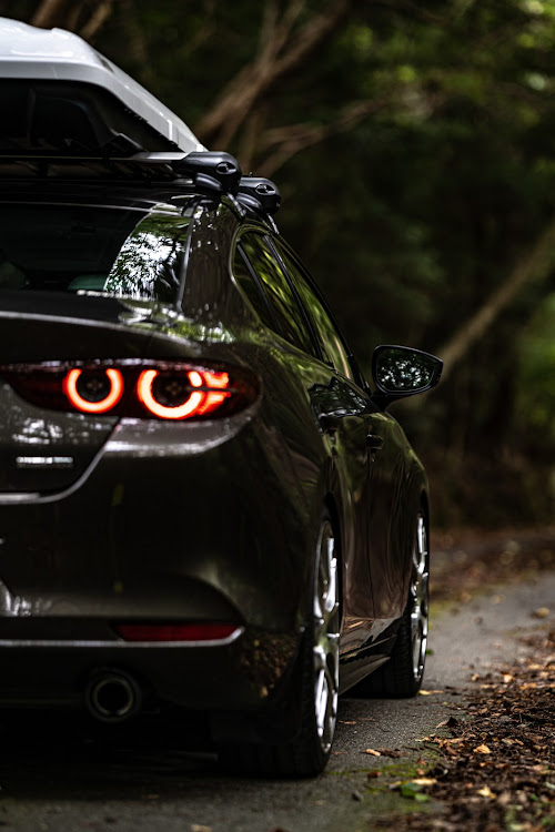 MAZDA3のドアバイザー無し派・消防車・消防署・見学・絵本に関するカスタム事例の投稿画像2枚目