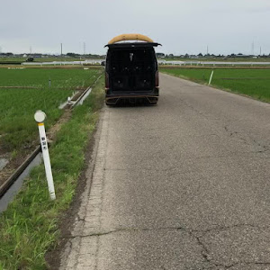 ハイエース