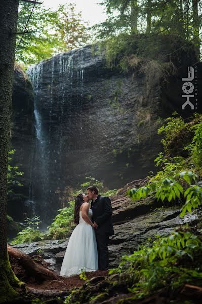 Wedding photographer Köl Robert (kolpic92). Photo of 25 July 2018