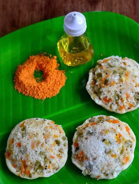 Vegetable Idli 2 Pcs + Sambar, Chutney, Coconut Chutney & Gunpowder