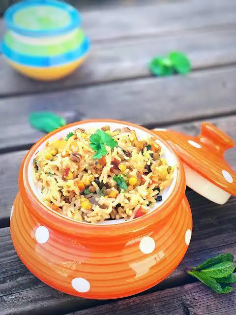 Sprout Pulao Bowl