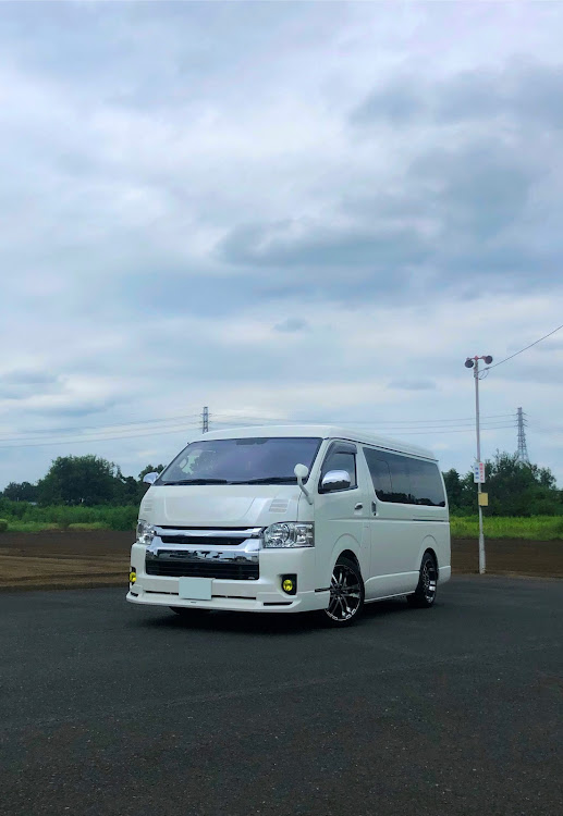ハイエースバンのハイエース200系・ドライブ・車高調整・jcoolに関するカスタム事例の投稿画像1枚目
