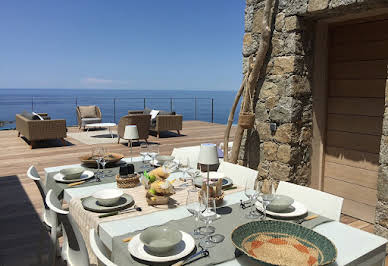 Propriété avec piscine en bord de mer 3