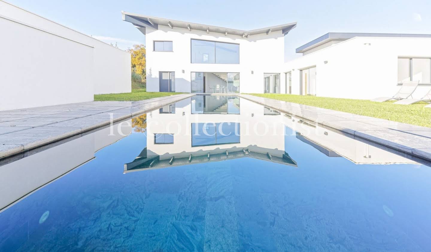 House with pool Biarritz