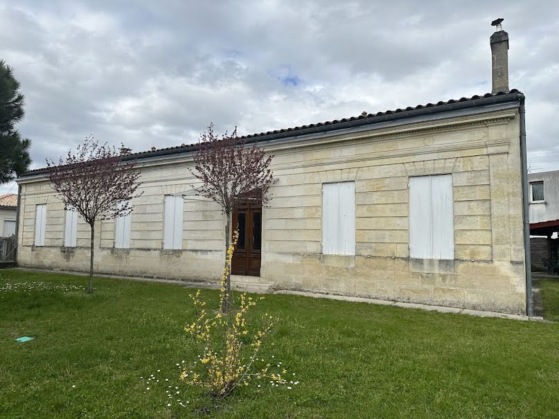 Vente viager 10 pièces 260 m² à Saint-Médard-en-Jalles (33160), 335 000 €