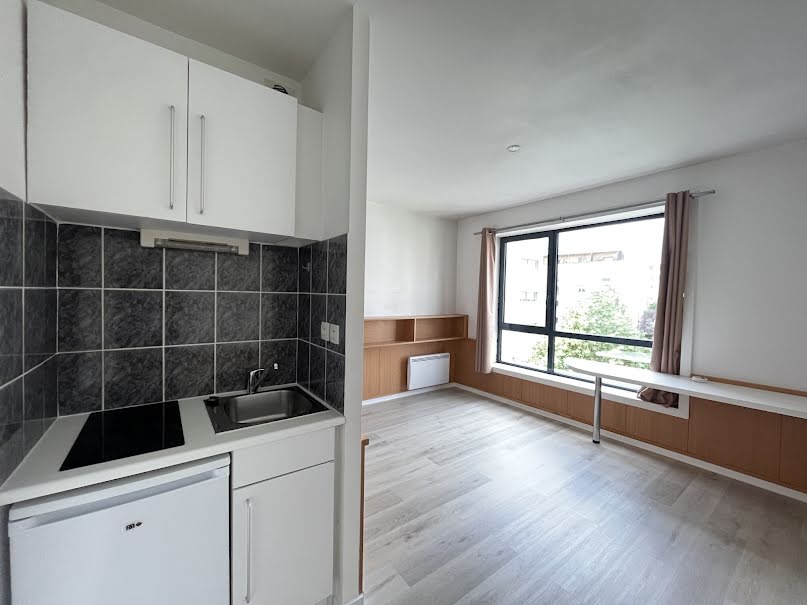 Location  appartement 1 pièce 21 m² à Rodez (12000), 367 €