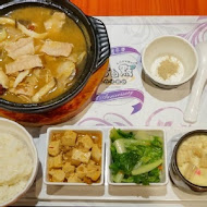 茶自點複合式餐飲