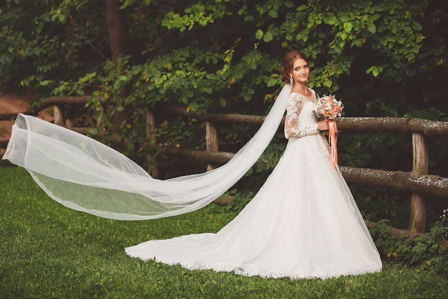 Fotógrafo de bodas Oleg Roganin (roganin). Foto del 11 de marzo 2017