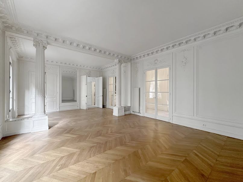 Location  appartement 7 pièces 255 m² à Paris 16ème (75016), 8 050 €