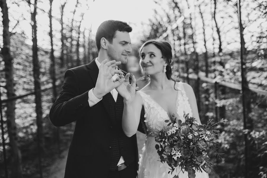 Fotógrafo de casamento Barbora Chmelařová (fotobarbora). Foto de 13 de abril