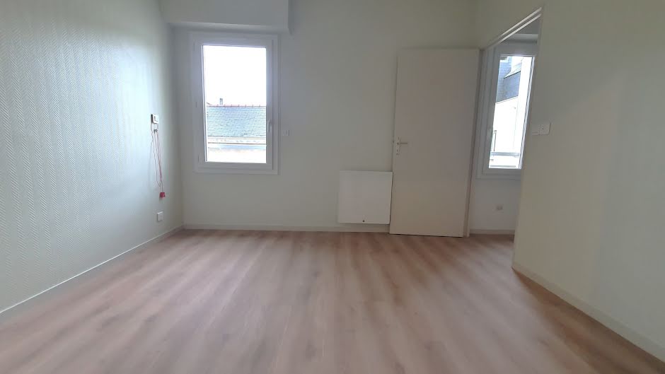 Location  appartement 2 pièces 50 m² à Angers (49000), 1 735 €