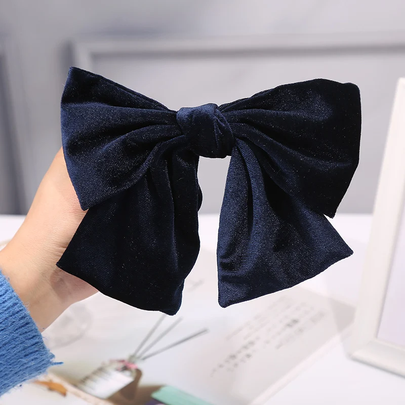 Moda Kız Net Kırmızı İlkbahar Tokası Yatay Klips Saç Aksesuarı Şık ve Trendy Tasarım Kolay Kullanım Saçlarınızı Güçlü Tutar ve Tarz Yaratır