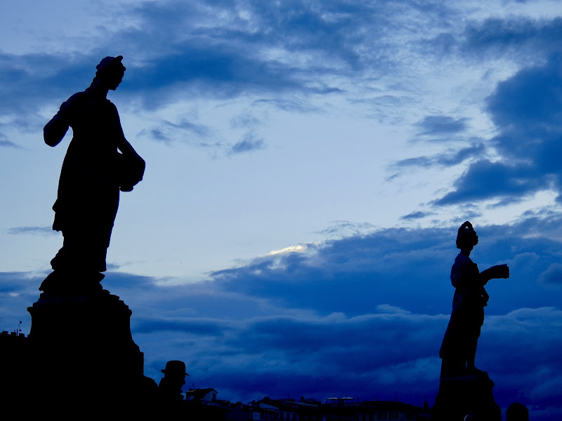 Clouds guardians di mbianco