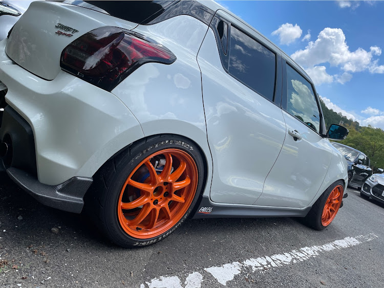 スイフトスポーツのzc33s・関西プチオフ・嵐山高雄パークウェイ・スイフトスポーツ・オフ会に関するカスタム事例の投稿画像9枚目