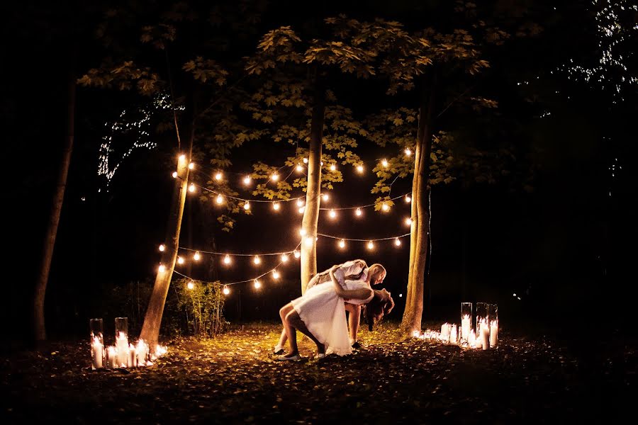 Fotografo di matrimoni Slava Semenov (ctapocta). Foto del 25 novembre 2016