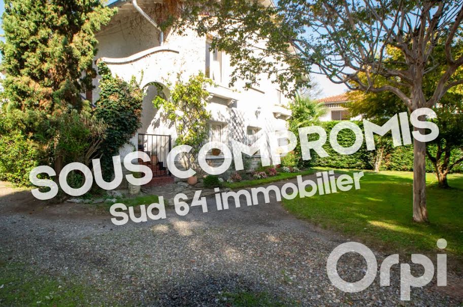 Vente maison 6 pièces 190 m² à Billere (64140), 357 000 €