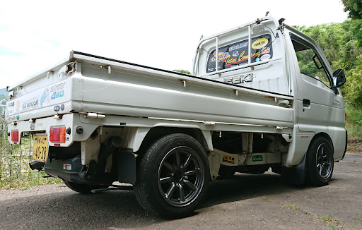 Carry 4wd のキャリイぱみゅぱみゅ ワタナベ インストール 仮の姿ですが何か 低そうで低くない少し低い車 に関するカスタム メンテナンスの投稿画像 車のカスタム情報はcartune