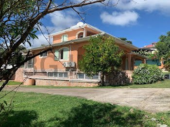 maison à La trinite (972)