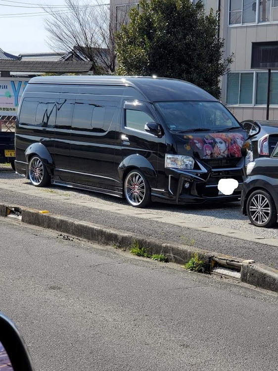 ハイエースバンのまぁしゃさんが投稿したカスタム事例の投稿画像1枚目