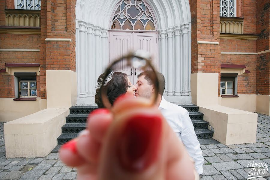 Wedding photographer Mikhail Zykov (22-19). Photo of 30 August 2016