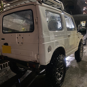 ジムニー JA11V