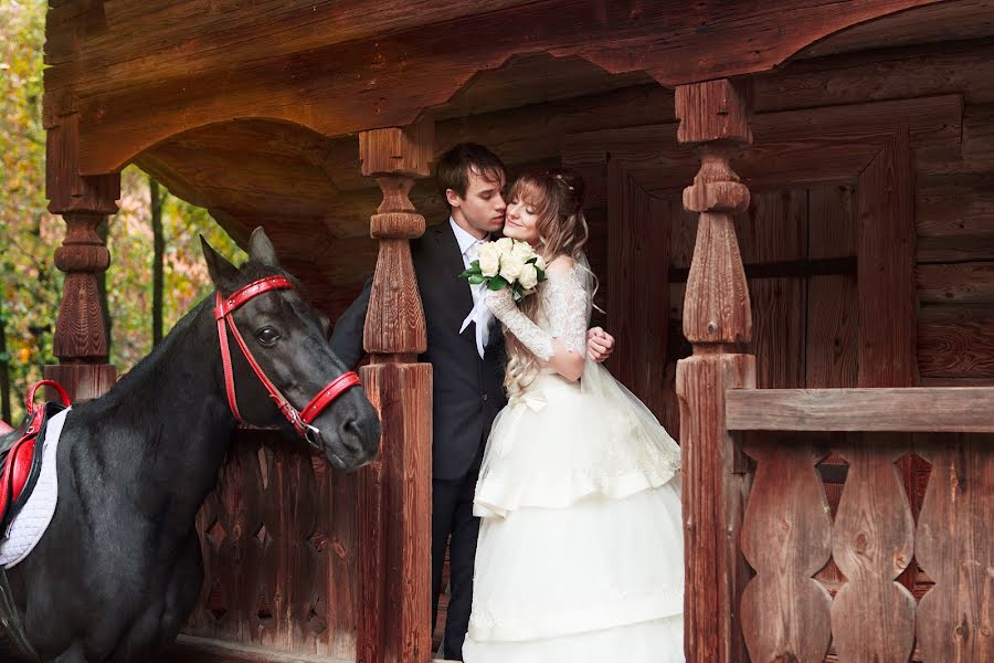 Fotógrafo de casamento Alena Dymka (dymka). Foto de 30 de março 2014