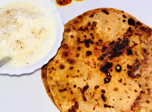 2 Pyaaz Paratha With Curd