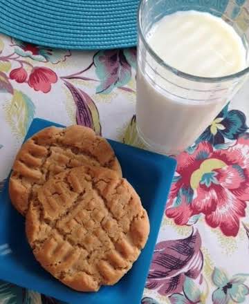 Classic Peanut Butter Cookies