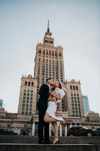 Jurufoto perkahwinan Klaudia Amanowicz (wgrudniupopoludn). Foto pada 16 Mei 2023