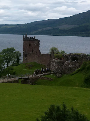 Urquhart Castle di smart