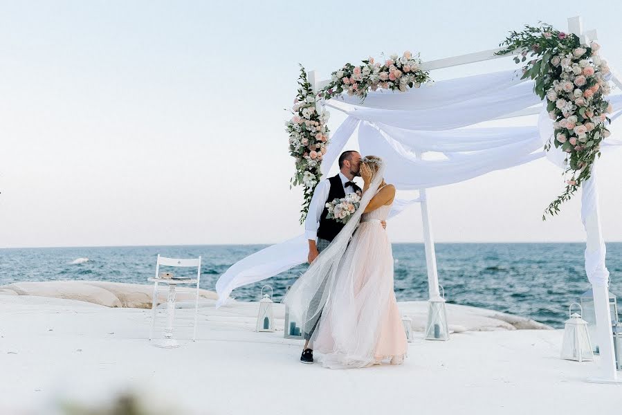 ช่างภาพงานแต่งงาน Ekaterina Domracheva (katedomracheva) ภาพเมื่อ 11 กันยายน 2018