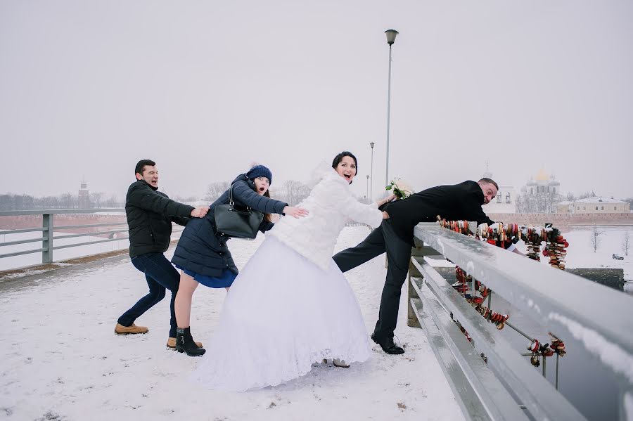 Fotógrafo de bodas Olga Batrak (batrakolla). Foto del 21 de marzo 2017