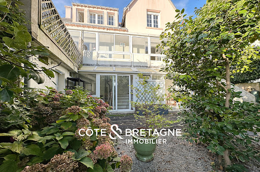 House with terrace 3
