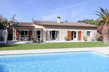 villa à Mougins (06)