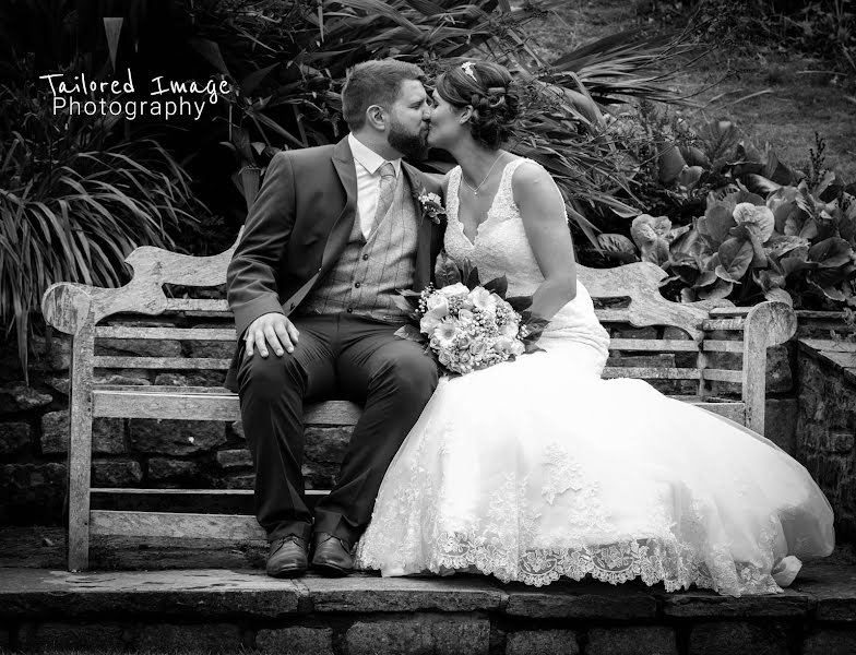 Fotógrafo de bodas Nick Taylor (tailoredimageph). Foto del 1 de julio 2019