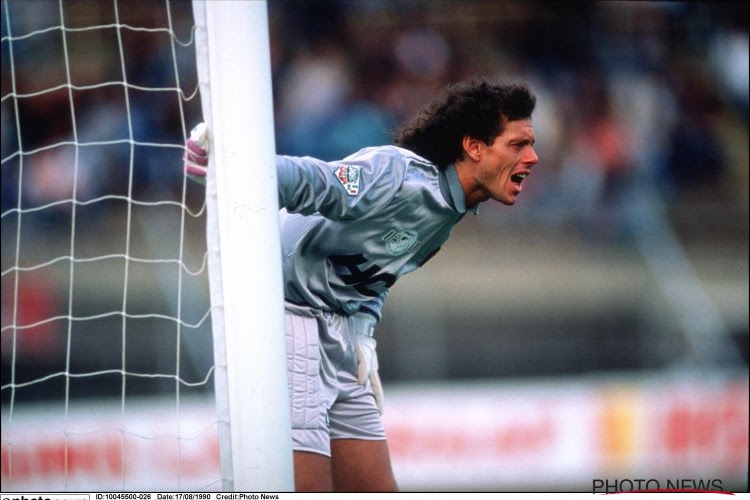 L'équipe-type des anciens joueurs devenus entraîneurs, avec Preud'homme au goal