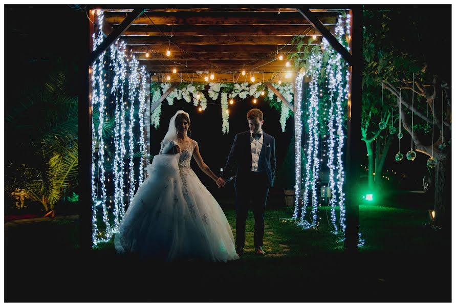 Wedding photographer Carlos Carnero (carloscarnero). Photo of 30 August 2018