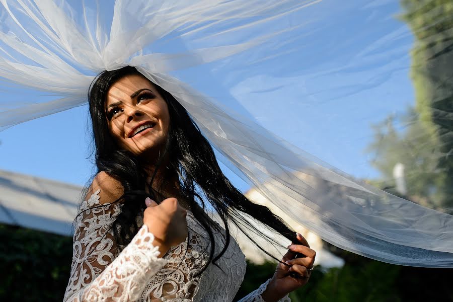 Svadobný fotograf Florin Pantazi (florinpantazi). Fotografia publikovaná 21. septembra 2019