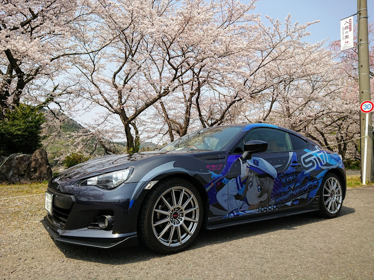 BRZのレッドメモリー・桜・ラブライブ！に関するカスタム事例の投稿画像2枚目