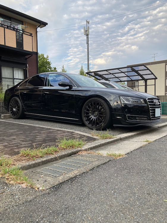 A8のEZLIP・車高詐欺・サイドステップ・サイド・車高の低さは知能の低さに関するカスタム事例の投稿画像1枚目
