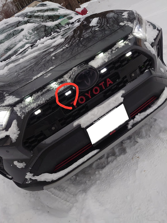 RAV4のRAV4・ジョリーロジャーズ・グリルマーカーに関するカスタム事例の投稿画像1枚目