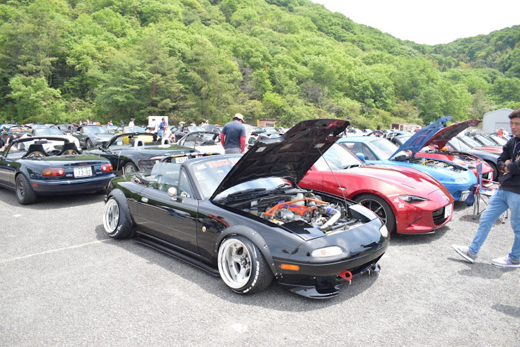 ロードスターのoasis roadster  meeting・姫路セントラルパークに関するカスタム事例の投稿画像3枚目