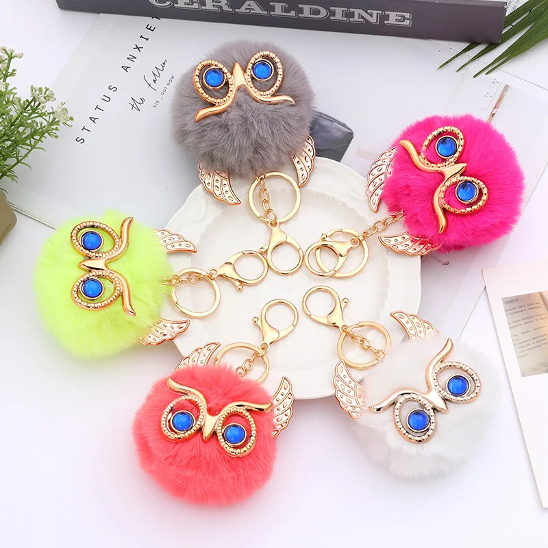 Llavero de Piel de Conejo Adorno Decorativo Suave y Elegante para Llaves o Bolsos, Añade un Toque de Lujo a tu Estilo Diario