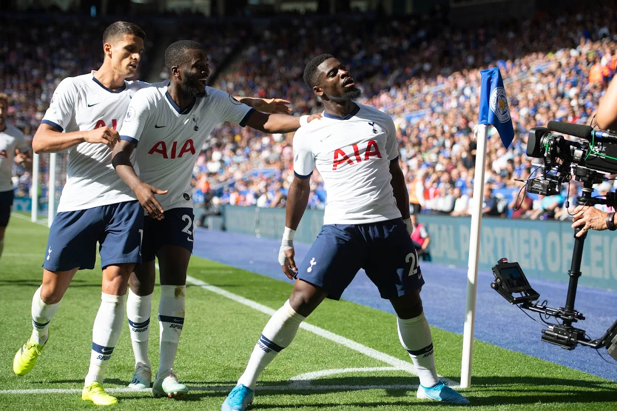 Deux joueurs de Tottenham réprimandés pour non-respect de la distanciation sociale